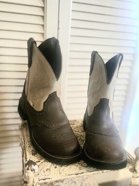 Justin Two-Tone Brown and Cream Western Cowboy Boots